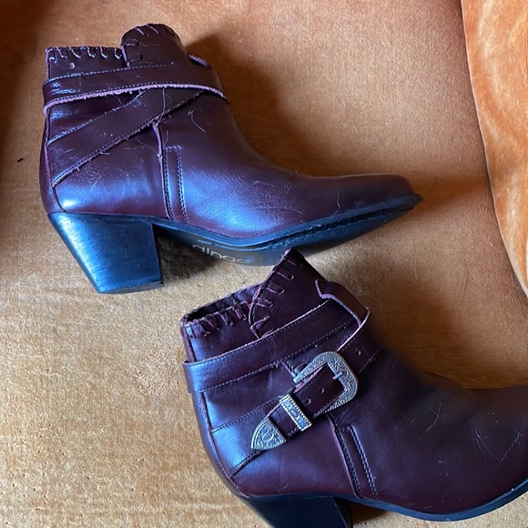 Vintage burgundy Dingo chunky ankle boots - Picture 2 of 8